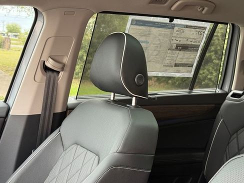 New 2026 Volkswagen Atlas SEL Premium R-Line AWD/4WD image 11