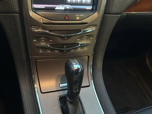 Used 2013 Lincoln MKX AWD image 20