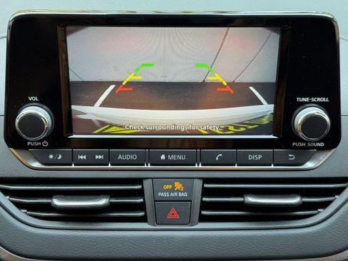 Used 2023 Nissan Altima 2.5 S FWD image 23
