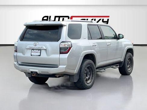 Used 2018 Toyota 4Runner SR5 Premium AWD/4WD image 7
