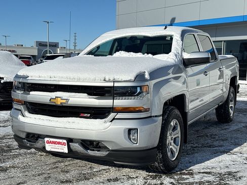 Used 2018 Chevrolet Silverado 1500 LT w/ All Star Edition image 2