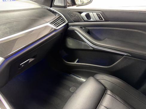 Used 2021 BMW X5 M50i w/ Executive Package image 25