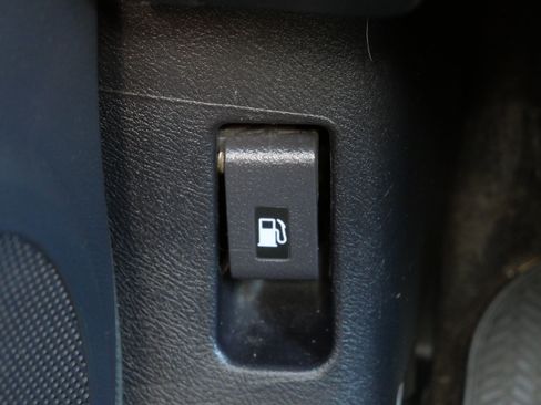 Used 2011 Honda CR-V SE image 33