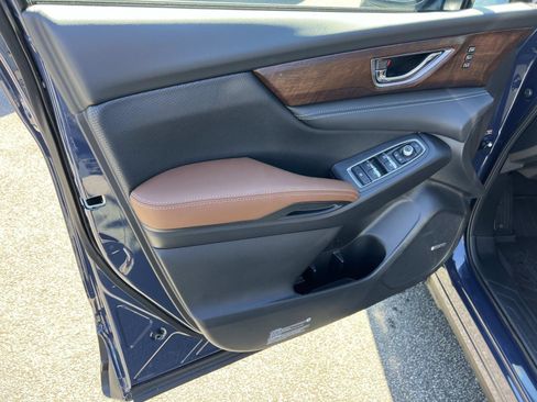 Certified 2025 Subaru Ascent Touring w/ Popular Package #1 image 10