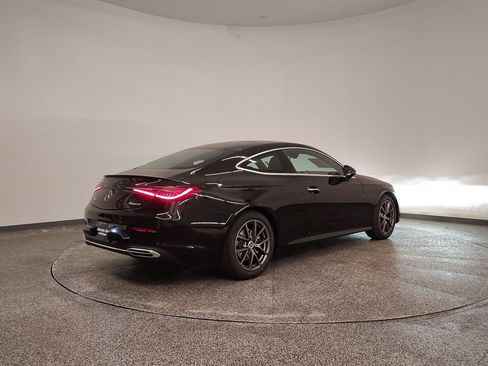 Used 2026 Mercedes-Benz CLE 300 4MATIC Coupe image 9