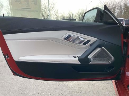 Used 2022 BMW Z4 M40i w/ Premium Package image 18