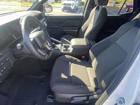 Used 2026 Toyota 4Runner SR5 AWD/4WD image 16
