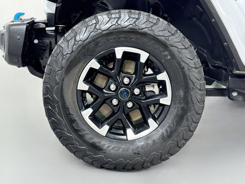 Used 2024 Jeep Wrangler Unlimited Rubicon 4xe AWD/4WD image 13