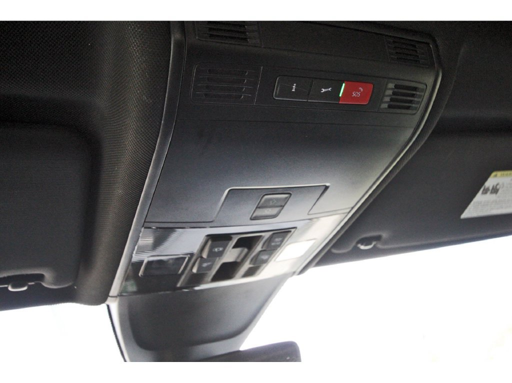 Used 2023 Volkswagen Tiguan SE R-Line FWD image 23