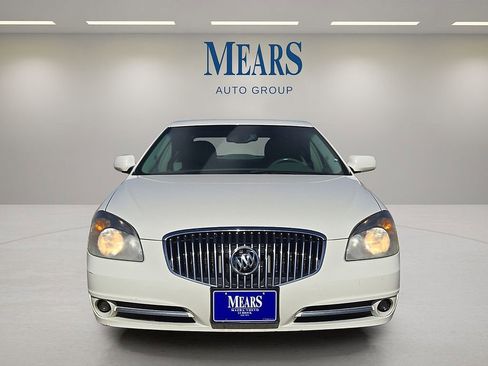 Used 2011 Buick Lucerne CXL image 8