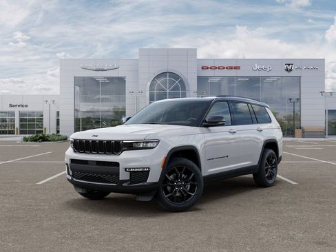 New 2025 Jeep Grand Cherokee L Limited image 1