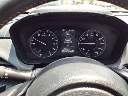 Used 2024 Subaru Crosstrek 2.5i Limited AWD/4WD image 15