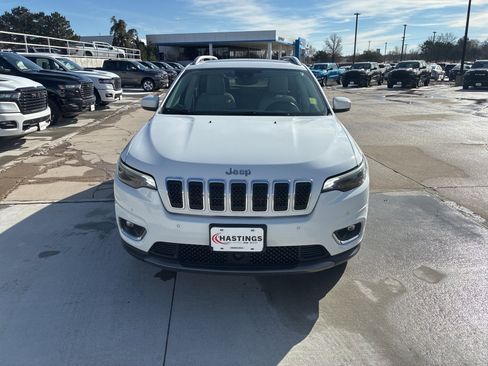 Used 2021 Jeep Cherokee Limited image 10