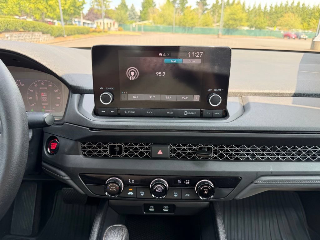 Used 2023 Honda Accord LX image 19
