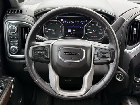 Used 2021 GMC Sierra 3500 Denali w/ Denali Ultimate Package AWD/4WD image 15