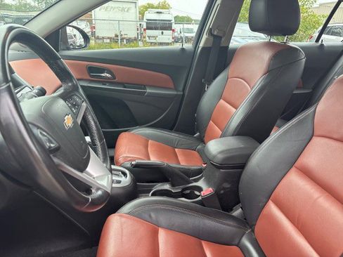 Used 2014 Chevrolet Cruze LT w/ RS Package image 10