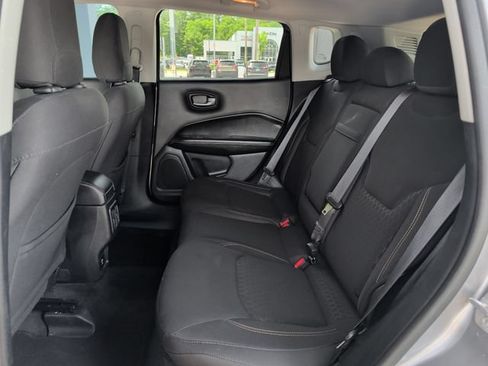 Used 2018 Jeep Compass Sport FWD image 26
