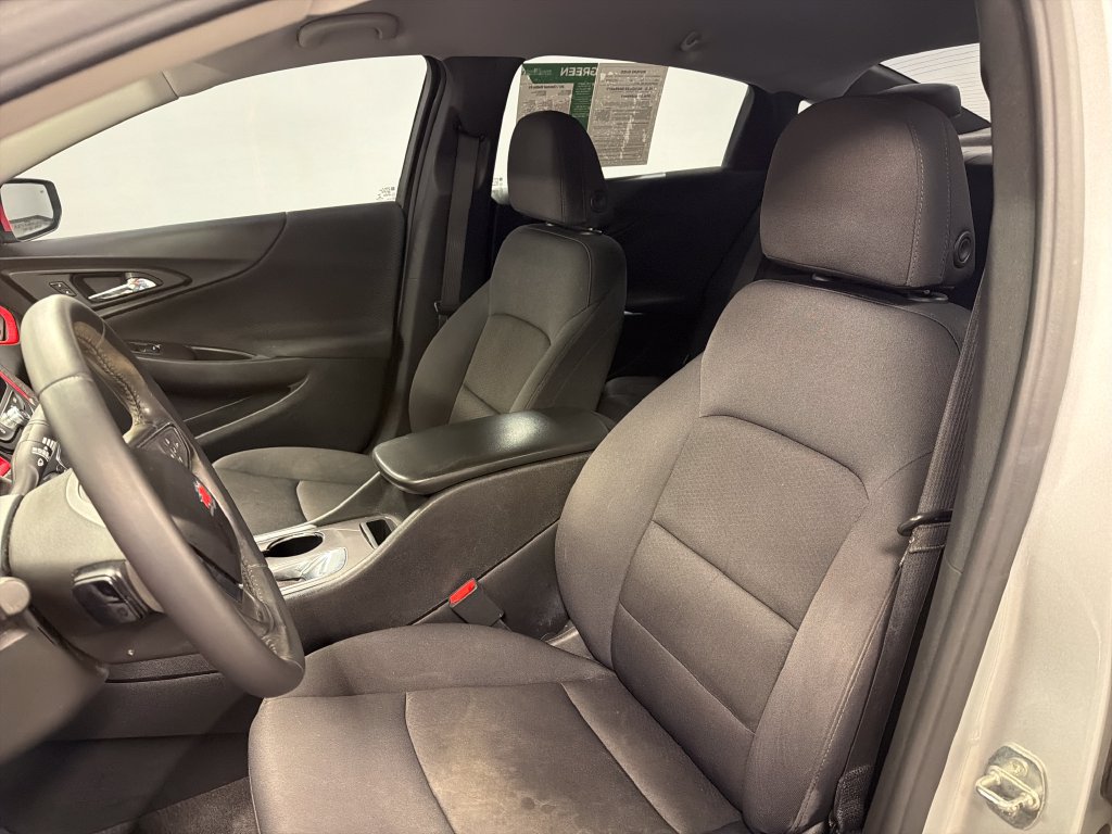 Used 2021 Chevrolet Malibu RS FWD image 23