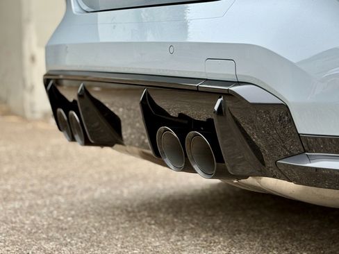 Used 2024 BMW M4 Competition RWD image 27