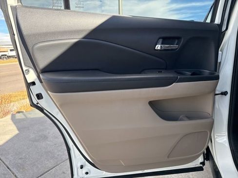 Used 2017 Honda Pilot EX-L image 16