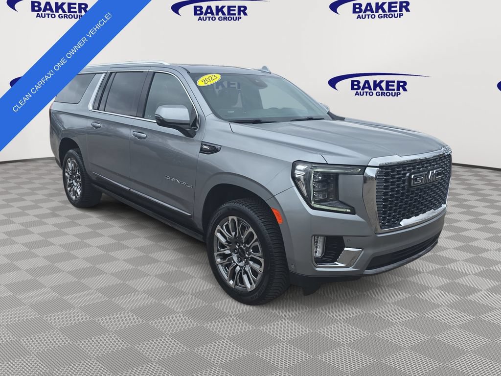 Certified 2023 GMC Yukon XL Denali Ultimate AWD/4WD image 3