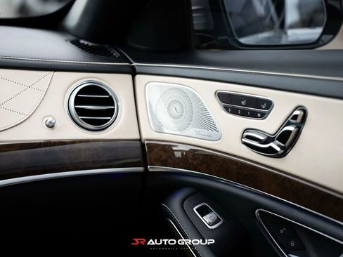 Used 2017 Mercedes-Benz Maybach S 600 image 20