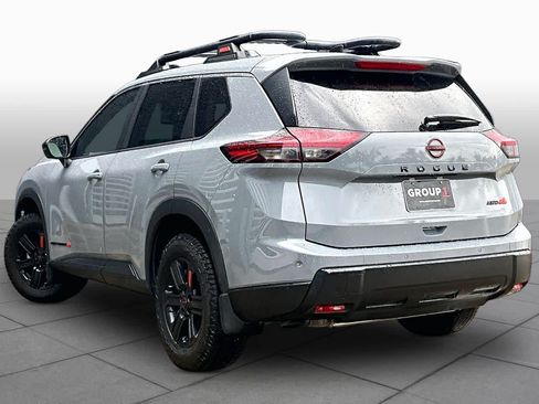 Used 2026 Nissan Rogue SV w/ Cold Weather Package AWD/4WD image 11