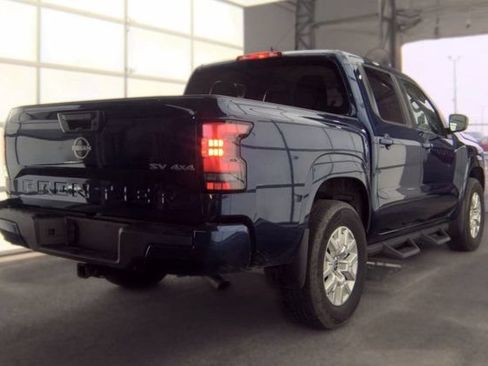 Used 2023 Nissan Frontier SV w/ Tow Package AWD/4WD image 2