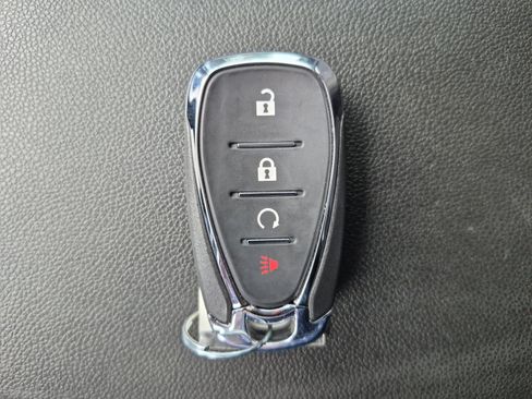 Used 2024 Chevrolet Trax LT w/ Driver Confidence Package FWD image 30