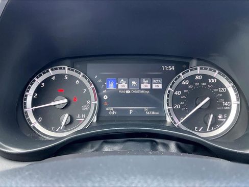 Used 2022 Toyota Highlander XLE image 25