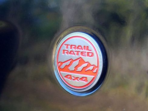 Used 2022 Jeep Gladiator Rubicon w/ Safety Group image 9