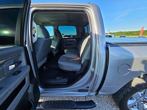 Used 2019 RAM 1500 Big Horn AWD/4WD image 20