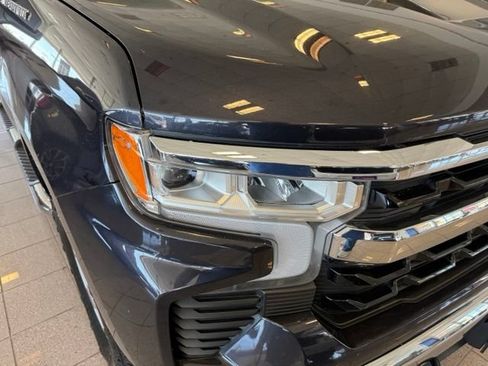 Used 2022 Chevrolet Silverado 1500 LT w/ Protection Package AWD/4WD image 11