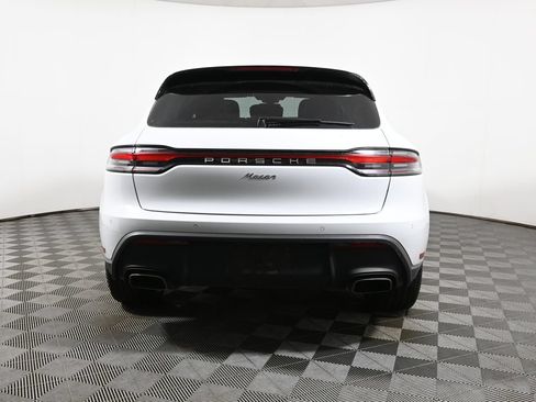 Used 2023 Porsche Macan AWD/4WD image 10