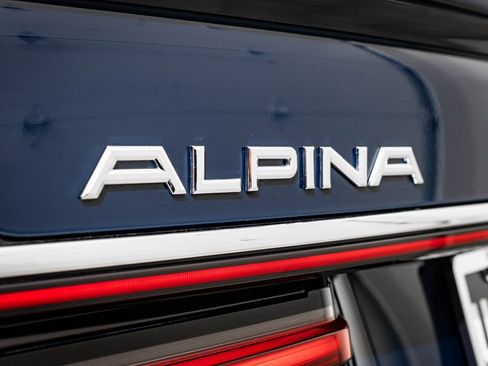 Used 2022 BMW ALPINA B7 xDrive image 20