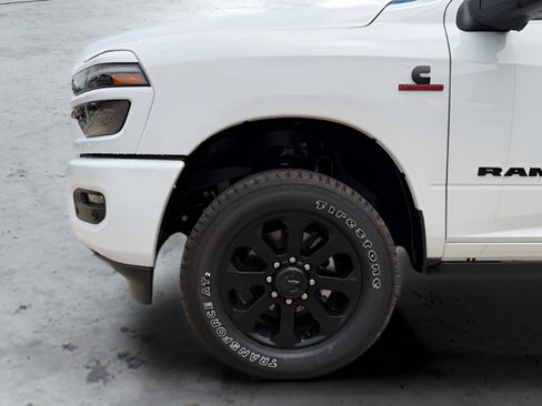 Used 2026 RAM 2500 Laramie AWD/4WD image 39
