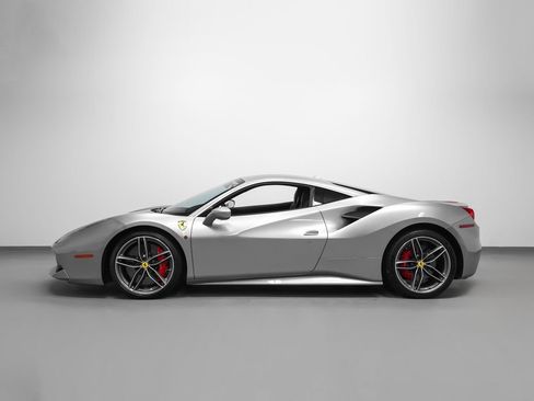 Certified 2018 Ferrari 488 GTB RWD image 64