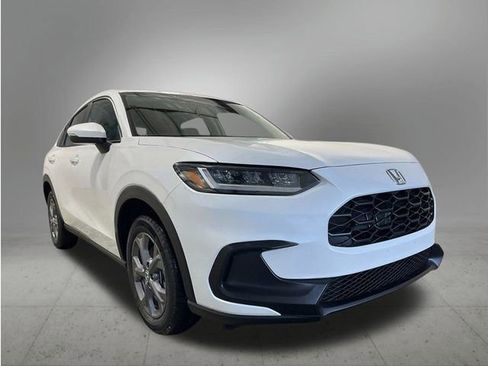 New 2026 Honda HR-V LX image 8