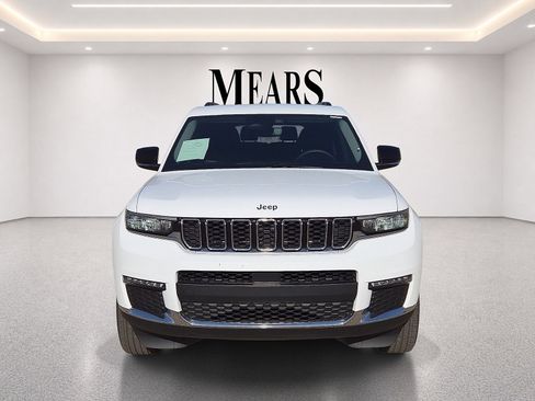 Used 2023 Jeep Grand Cherokee L Limited AWD/4WD image 8