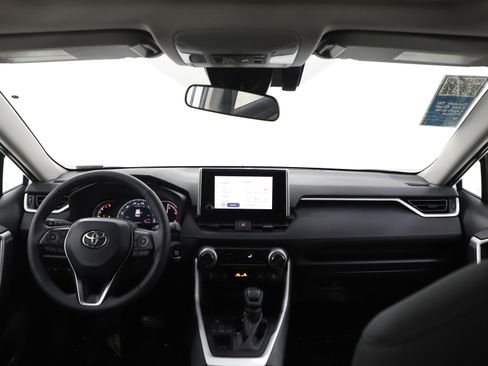 Used 2025 Toyota RAV4 XLE w/ Convenience Package image 13