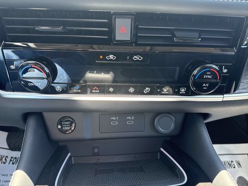 New 2026 Nissan Rogue Platinum w/ Platinum Premium Package AWD/4WD image 24