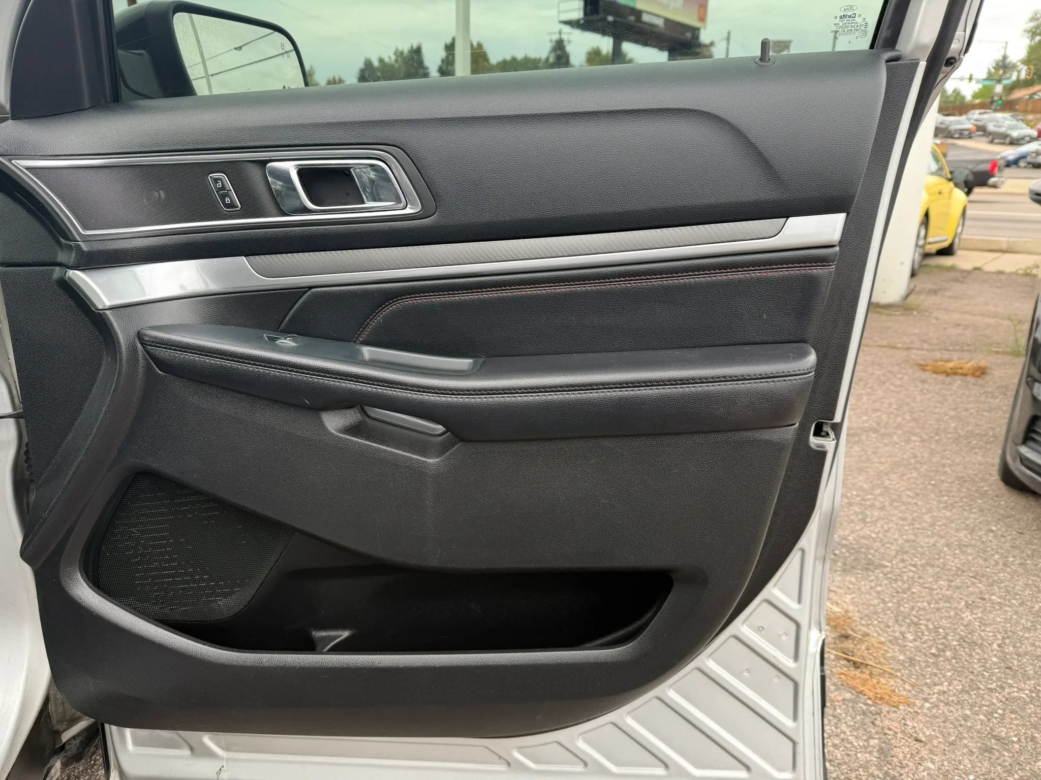Used 2016 Ford Explorer Sport AWD/4WD image 16