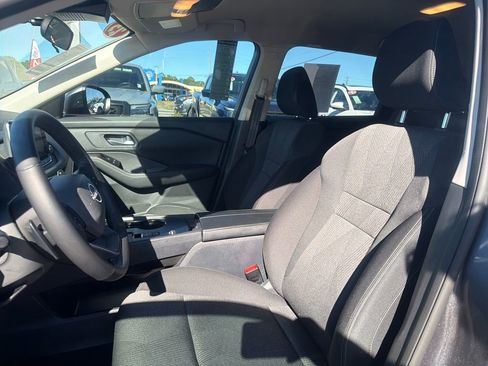 Certified 2025 Nissan Rogue SV image 16