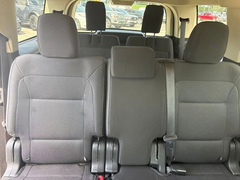 Used 2019 Ford Flex SE FWD image 9