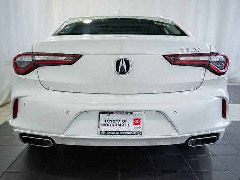 Used 2023 Acura TLX w/ Technology Package FWD image 5
