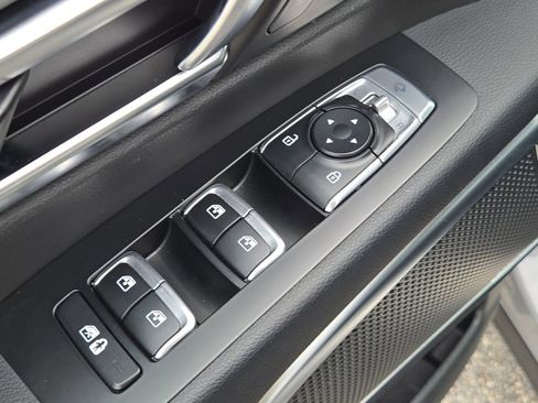 Certified 2022 Kia Telluride SX w/ SX Prestige Package image 17