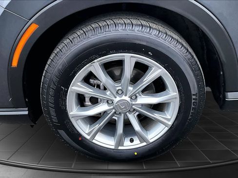 Used 2025 Honda CR-V EX image 8