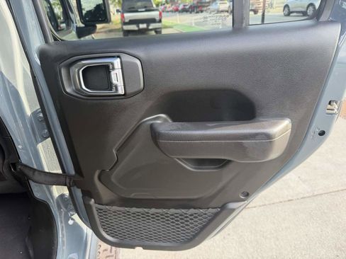 Used 2025 Jeep Wrangler Unlimited Rubicon 4xe AWD/4WD image 25