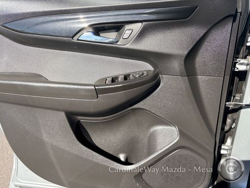 Used 2024 Chevrolet TrailBlazer LT w/ LPO, Blackout Package image 22