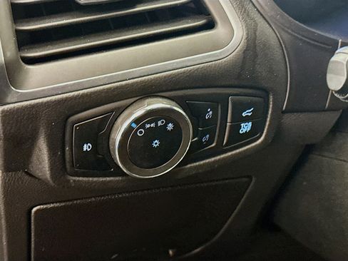 Used 2024 Ford Edge Titanium image 17